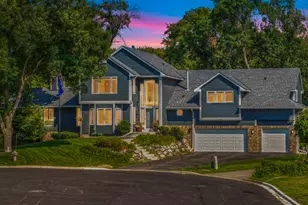 5498 Maple Ridge Ct, Hopkins, MN 55343 - Photo 1