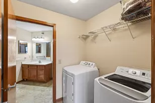 2407 16th Ave S, Minneapolis, MN 55404 - Photo 20