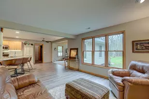 15 Baillon Ln, Saint Mary's Point, MN 55043 - Photo 10