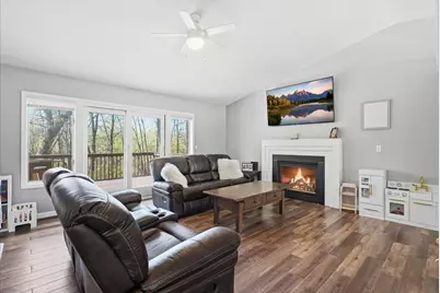 269 E Sunset Lane, Ellsworth, WI 54011 - Photo 4