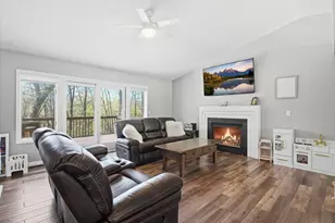 269 E Sunset Ln, Ellsworth, WI 54011 - Photo 4