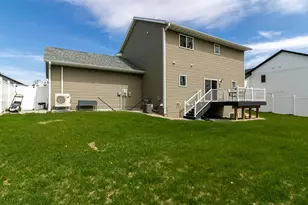 2021 Bluestem Dr, Mankato, MN 56001 - Photo 38