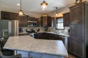 2021 Bluestem Dr, Mankato, MN 56001 - Photo 6