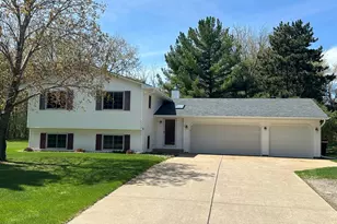 7779 Meadowview Trail, Lino Lakes, MN 55014 - Photo 2