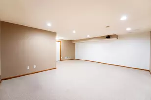 10165 Indigo Dr, Eden Prairie, MN 55347 - Photo 18