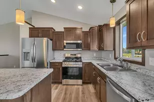 108 Cedar St SE, Kimball, MN 55353 - Photo 4