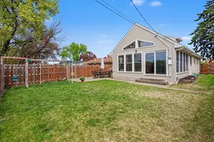 629 Saratoga Street S, Saint Paul, MN 55116 - Photo 26
