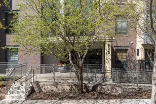 825 Berry St, Saint Paul, MN 55114 - Photo 38