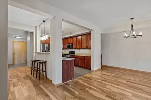 825 Berry St, Saint Paul, MN 55114 - Photo 14