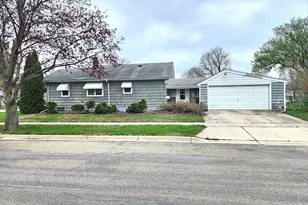 1111 2nd Ave SW, Austin, MN 55912 - Photo 4