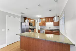 1638 Marshall Ave, Saint Paul, MN 55104 - Photo 12