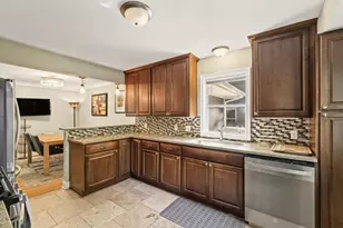817 Vincent Ave N, Minneapolis, MN 55411 - Photo 4