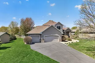 1135 S Trappers Crossing, Lino Lakes, MN 55038 - Photo 46