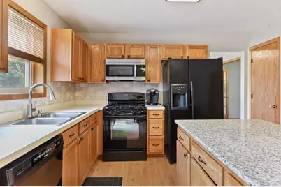 2619 Rachel Court, Chaska, MN 55318 - Photo 14
