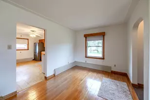 211 10th St NW, Chisholm, MN 55719 - Photo 6