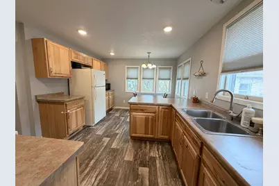 207 3rd Avenue NE, Little Falls, MN 56345 - Photo 8
