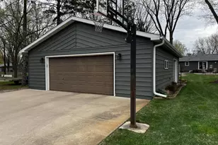 3619 Creekview Rd, Saint Cloud, MN 56301 - Photo 4