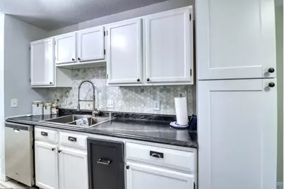 3407 Cherry Lane N #A2, Fargo, ND 58102 - Photo 4