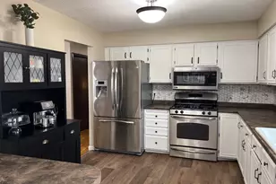 1805 E 115th St, Burnsville, MN 55337 - Photo 8