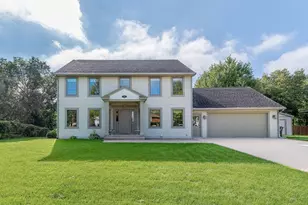 208 Chancery Ln, Mankato, MN 56001 - Photo 2