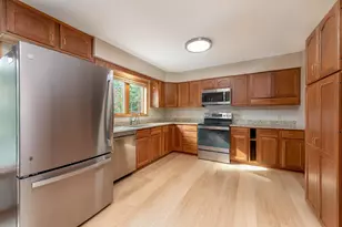 208 Chancery Ln, Mankato, MN 56001 - Photo 12