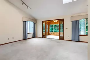 5723 Donegal Dr, Shoreview, MN 55126 - Photo 8
