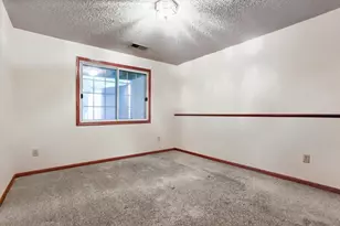 5723 Donegal Dr, Shoreview, MN 55126 - Photo 22