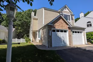 5723 Donegal Dr, Shoreview, MN 55126 - Photo 2