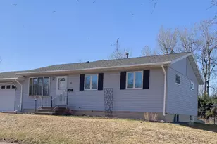 16 Law Dr, Silver Bay, MN 55614 - Photo 2