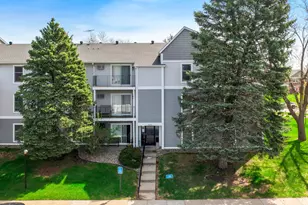 7675 142nd St W, Apple Valley, MN 55124 - Photo 4