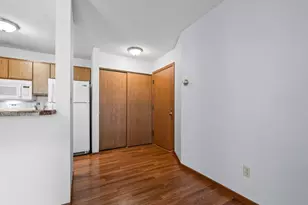 7675 142nd St W, Apple Valley, MN 55124 - Photo 10