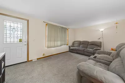 303 12th Avenue SE, Faribault, MN 55021 - Photo 10
