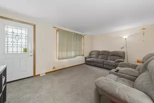303 12th Ave SE, Faribault, MN 55021 - Photo 10