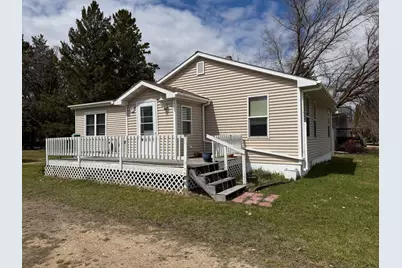 619 2nd Avenue SE, Roseau, MN 56751 - Photo 1