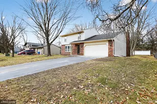 3325 Urbandale Ln N, Plymouth, MN 55447 - Photo 2