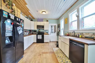 207 7th Street NE, Staples, MN 56479 - Photo 2