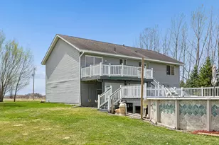 13556 355th St, Lindstrom, MN 55045 - Photo 38