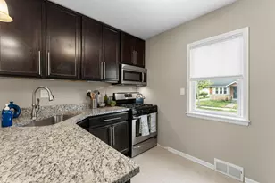 5353 40th Ave S, Minneapolis, MN 55417 - Photo 8