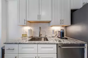 1225 Lasalle Ave, Minneapolis, MN 55403 - Photo 8