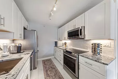 1225 Lasalle Avenue #2101, Minneapolis, MN 55403 - Photo 6