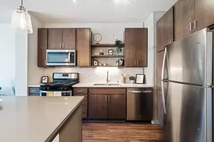 811 Washington Ave S, Minneapolis, MN 55415 - Photo 6