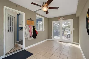 1052 County Road B W, Roseville, MN 55113 - Photo 2