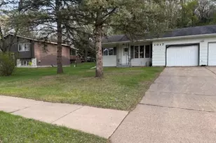 1017 Pioneer Rd, Red Wing, MN 55066 - Photo 2