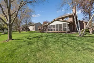 8922 Quinwood Ln N, Maple Grove, MN 55369 - Photo 30