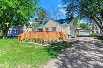 632 7th Street W, Hastings, MN 55033 - Photo 2