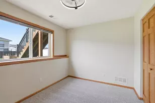 932 S Chestnut St, Belle Plaine, MN 56011 - Photo 18