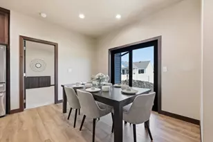 4257 Pine Pkwy S, Fargo, ND 58104 - Photo 14
