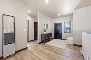 4257 Pine Pkwy S, Fargo, ND 58104 - Photo 4