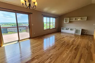 2136 Ashland Dr NW, Rochester, MN 55901 - Photo 4