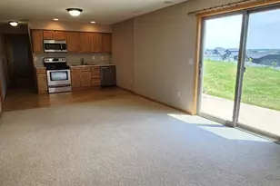 2136 Ashland Dr NW, Rochester, MN 55901 - Photo 14